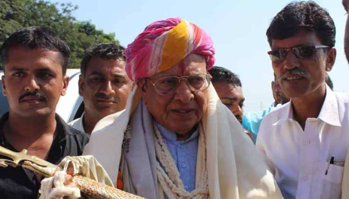 गुजरात के पूर्व CM शंकर सिंह वाघेला का दावा, '23 मई को गिर जाएगी रूपाणी सरकार' गुजरात के पूर्व CM शंकर सिंह वाघेला का दावा, '23 मई को गिर जाएगी रूपाणी सरकार'