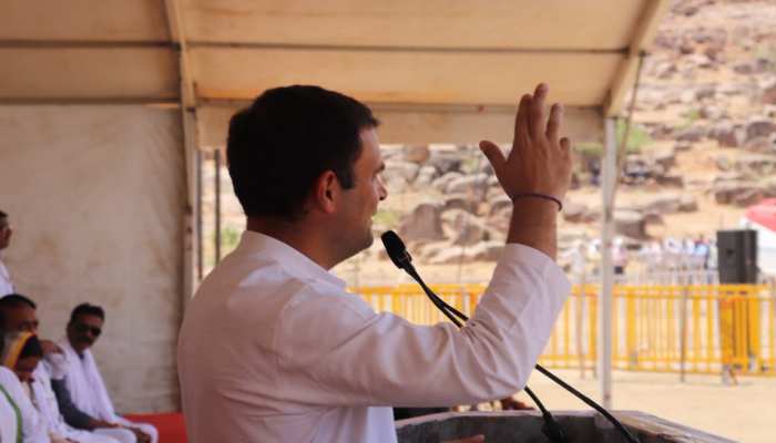 MP: राहुल गांधी बोले- 'मैं सिर्फ 'चौकीदार' कहता हूं, जनता अपने आप 'चोर' चिल्लाने लगती है' MP: राहुल गांधी बोले- 'मैं सिर्फ 'चौकीदार' कहता हूं, जनता अपने आप 'चोर' चिल्लाने लगती है'