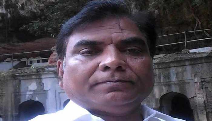 चुनावी सरगर्मियों के बीच JDU विधायक का इस्तीफा, कहा- ...लेकिन पार्टी नहीं छोड़ूंगा चुनावी सरगर्मियों के बीच JDU विधायक का इस्तीफा, कहा- ...लेकिन पार्टी नहीं छोड़ूंगा