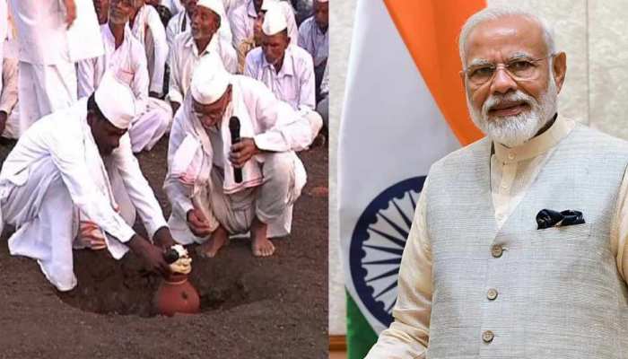 महाराष्ट्र में 300 साल पुरानी परंपरा के मुताबिक हुई भविष्यवाणी, 'फिर से पीएम बनेंगे मोदी' महाराष्ट्र में 300 साल पुरानी परंपरा के मुताबिक हुई भविष्यवाणी, 'फिर से पीएम बनेंगे मोदी'