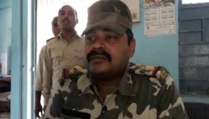 खगड़िया में दिखा पंचायत का तालिबानी चेहरा, शख्स को खूंटे में बांधकर बेरहमी से पीटा खगड़िया में दिखा पंचायत का तालिबानी चेहरा, शख्स को खूंटे में बांधकर बेरहमी से पीटा