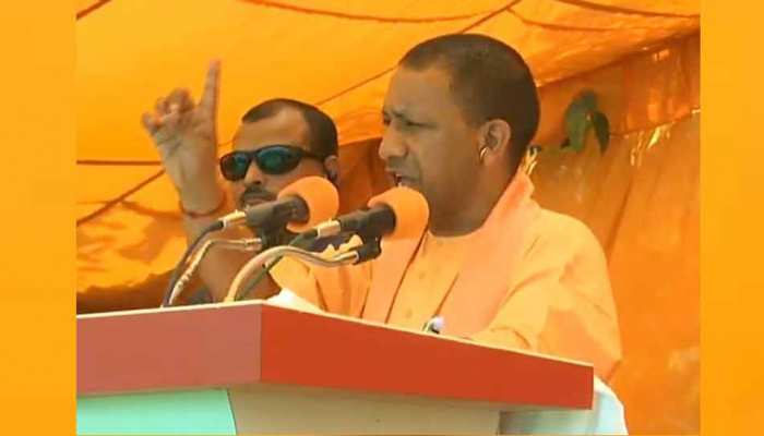 गोरखपुर में बोले सीएम योगी, 'विकास के लिए मैं अकेला ही काफी हूं...' गोरखपुर में बोले सीएम योगी, 'विकास के लिए मैं अकेला ही काफी हूं...'