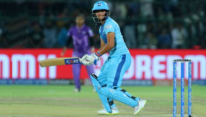 WIPL 2019: क्रिकेट के दिग्गजों ने हरमनप्रीत और भारतीय महिला क्रिकेट को किया सलाम WIPL 2019: क्रिकेट के दिग्गजों ने हरमनप्रीत और भारतीय महिला क्रिकेट को किया सलाम