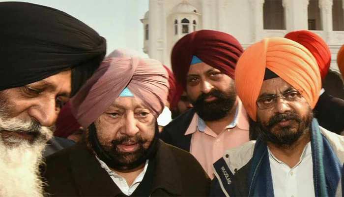 संगरूर में बेअदबी की घटना, अमरिंदर ने ‘विभाजनकारी ताकतों’ को जिम्मेदार ठहराया संगरूर में बेअदबी की घटना, अमरिंदर ने ‘विभाजनकारी ताकतों’ को जिम्मेदार ठहराया