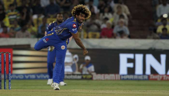 IPL Final 2019: जानिए, आखिरी ओवर की हर बॉल का रोमांच, कैसे चेन्नई से दूर हुई जीत IPL Final 2019: जानिए, आखिरी ओवर की हर बॉल का रोमांच, कैसे चेन्नई से दूर हुई जीत