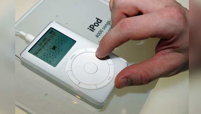 इस iPod में क्या है खास कि 14 लाख में बिकने को तैयार, खरीदने वालों में होड़ इस iPod में क्या है खास कि 14 लाख में बिकने को तैयार, खरीदने वालों में होड़