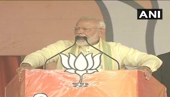 बलिया में बोले पीएम मोदी, मैं भले ही पिछड़ी जाति में पैदा हुआ, लेकिन कभी जाति के नाम पर वोट नहीं मांगा बलिया में बोले पीएम मोदी, मैं भले ही पिछड़ी जाति में पैदा हुआ, लेकिन कभी जाति के नाम पर वोट नहीं मांगा