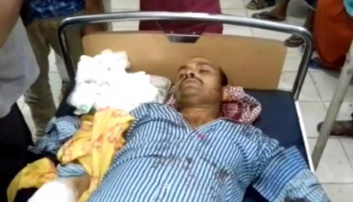 बिहार : रंगदारी नहीं देने पर रिटायर्ट फौजी को मारी गोली, इलाज जारी बिहार : रंगदारी नहीं देने पर रिटायर्ट फौजी को मारी गोली, इलाज जारी