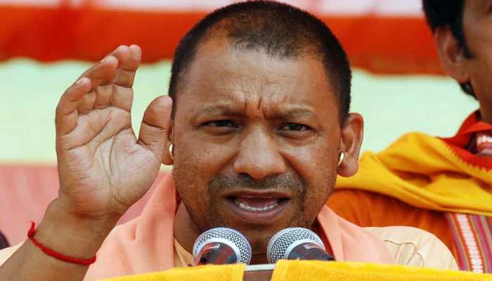 बलिया: CM योगी बोले- 'सपा अध्यक्ष को BJP सरकार में कानून राज से परेशानी हो रही है' बलिया: CM योगी बोले- 'सपा अध्यक्ष को BJP सरकार में कानून राज से परेशानी हो रही है'