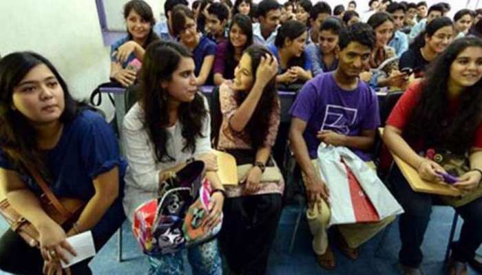 RRB JE: रेलवे ने जारी किए एडमिट कार्ड, इस वेबसाइट पर जाकर डाउनलोड करें RRB JE: रेलवे ने जारी किए एडमिट कार्ड, इस वेबसाइट पर जाकर डाउनलोड करें