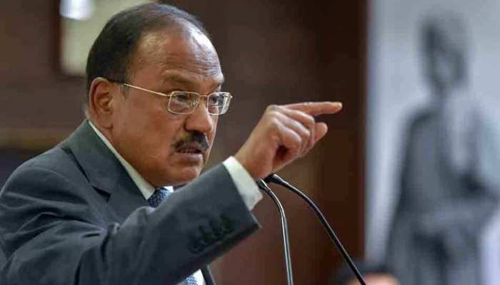 पीएम मोदी के 'जेम्स बॉन्ड' के फैन बने इमरान, पाकिस्तान में भी तलाश रहे हैं ऐसा ही NSA पीएम मोदी के 'जेम्स बॉन्ड' के फैन बने इमरान, पाकिस्तान में भी तलाश रहे हैं ऐसा ही NSA
