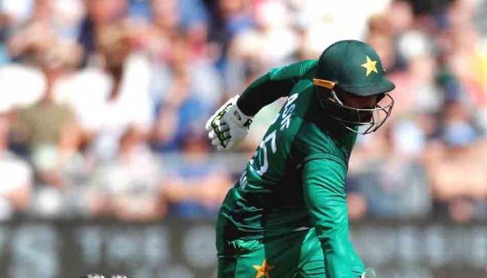 World Cup 2019: बेटी की मौत के चंद घंटे बाद विश्व कप की टीम में चुना गया पाकिस्तानी क्रिकेटर World Cup 2019: बेटी की मौत के चंद घंटे बाद विश्व कप की टीम में चुना गया पाकिस्तानी क्रिकेटर
