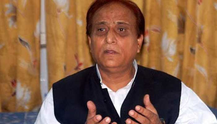 आजम खान बोले, 'हिंदुस्तान की गद्दी पर काबिज लोगों से डेमोक्रेसी को डर लगने लगा है' आजम खान बोले, 'हिंदुस्तान की गद्दी पर काबिज लोगों से डेमोक्रेसी को डर लगने लगा है'