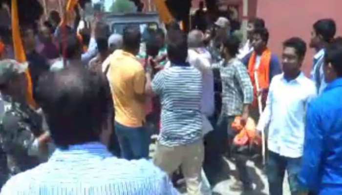 दरभंगा: मिथिला यूनिवर्सिटी में भिड़े NSUI-ABVP के छात्र, पुलिस को करना पड़ा लाठी चार्ज दरभंगा: मिथिला यूनिवर्सिटी में भिड़े NSUI-ABVP के छात्र, पुलिस को करना पड़ा लाठी चार्ज