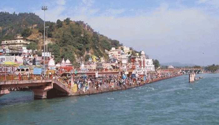 धर्मनगरी हरिद्वार में बढ़ता जा रहा है नशे का कारोबार, युवाओं के लग रही है लत धर्मनगरी हरिद्वार में बढ़ता जा रहा है नशे का कारोबार, युवाओं के लग रही है लत