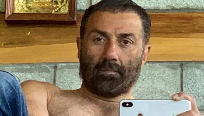 Sunny Deol Shirtless Photo Goes Viral During Elections Result 2019 à¤¸à¤¨ à¤¦ à¤à¤² à¤¨ à¤ à¤°à¤¦ à¤¸à¤ª à¤° à¤® à¤®à¤ à¤¯ à¤ à¤¤ à¤ à¤à¤¦à¤° à¤¸ à¤¶à¤² à¤® à¤¡ à¤¯ à¤ªà¤° à¤¶à¤° à¤à¤² à¤¸ Photo Viral Hindi News à¤² à¤à¤¸à¤­ à¤ à¤¨ à¤µ ताजा रिपोर्ट्स की मानें तो सनी देओल अपने सुपरहिट फिल्म घातक को भी एक फ्रैंचाइजी का रुप देना चाहते हैं। सनी देओल ने घातक 2 को लेकर राजकुमार संतोषी से भी बात की है। sunny deol shirtless photo goes viral during elections result 2019 à¤¸à¤¨ à¤¦ à¤à¤² à¤¨ à¤ à¤°à¤¦ à¤¸à¤ª à¤° à¤® à¤®à¤ à¤¯ à¤ à¤¤ à¤ à¤à¤¦à¤° à¤¸ à¤¶à¤² à¤® à¤¡ à¤¯ à¤ªà¤° à¤¶à¤° à¤à¤² à¤¸ photo viral hindi news à¤² à¤à¤¸à¤­ à¤ à¤¨ à¤µ
