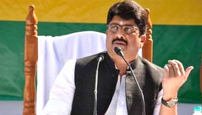 Lok Sabha Election Results 2019: यूपी में दो रसूखदार नेताओं के लिए दोपहर में सूर्यास्त! Lok Sabha Election Results 2019: यूपी में दो रसूखदार नेताओं के लिए दोपहर में सूर्यास्त!