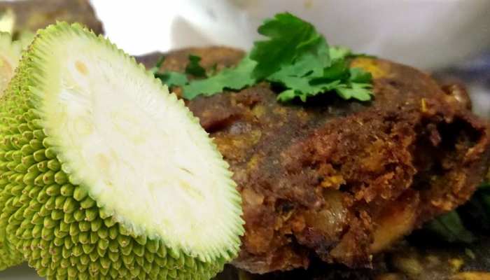 Recipe: घर पर कुछ रिफ्रेशिंग है खाना तो आज ही ट्राय करें कटहल के कबाब Recipe: घर पर कुछ रिफ्रेशिंग है खाना तो आज ही ट्राय करें कटहल के कबाब