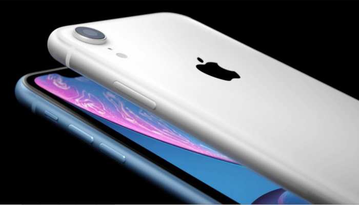 इस पड़ोसी देश में सस्ता मिलता है iPhone, भारत में कीमत अमेरिका से कहीं ज्यादा इस पड़ोसी देश में सस्ता मिलता है iPhone, भारत में कीमत अमेरिका से कहीं ज्यादा