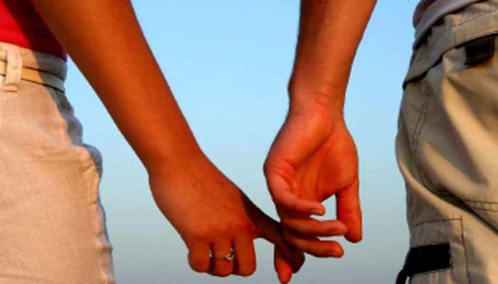 कोर्ट ने लिव-इन में रह रहे व्यक्ति को बलात्कार के मामले में बरी किया कोर्ट ने लिव-इन में रह रहे व्यक्ति को बलात्कार के मामले में बरी किया