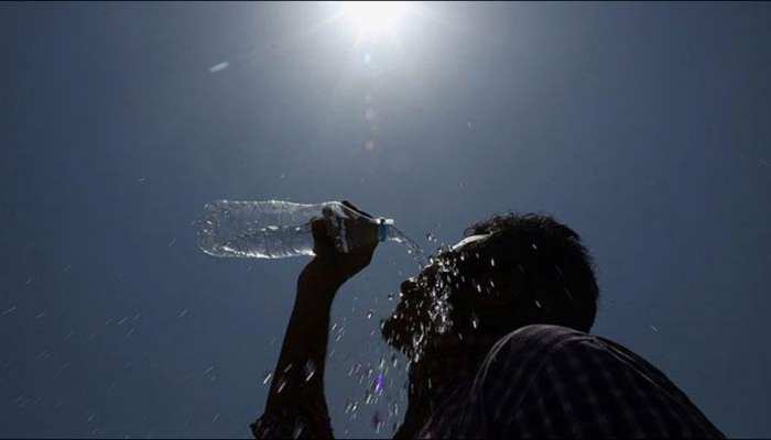 देशभर में गर्म हवाओं का कहर जारी, इस राज्य में पारा 48 डिग्री तक पहुंचा देशभर में गर्म हवाओं का कहर जारी, इस राज्य में पारा 48 डिग्री तक पहुंचा