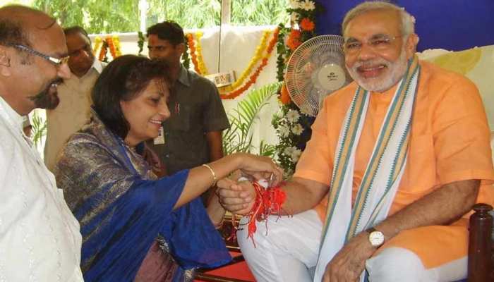 पीएम मोदी के शपथ ग्रहण से पहले उनकी पाकिस्तानी बहन का आया संदेश पीएम मोदी के शपथ ग्रहण से पहले उनकी पाकिस्तानी बहन का आया संदेश