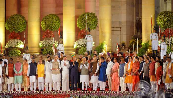 जानिए, मोदी सरकार में 24 राज्यमंत्रियों को कौन-कौन सी मिली जिम्मेदारी जानिए, मोदी सरकार में 24 राज्यमंत्रियों को कौन-कौन सी मिली जिम्मेदारी