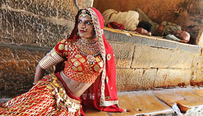 राजस्थान: सिंगर 'क्वीन हरीश' की मौत पर सीएम अशोक गहलोत ने जताया शोक राजस्थान: सिंगर 'क्वीन हरीश' की मौत पर सीएम अशोक गहलोत ने जताया शोक
