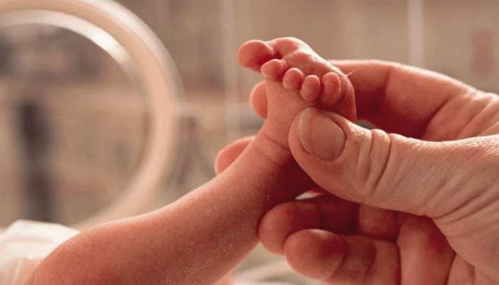 जमुई: ऑक्सीजन के अभाव में नवजात की मौत के बाद परिजनों ने किया बवाल जमुई: ऑक्सीजन के अभाव में नवजात की मौत के बाद परिजनों ने किया बवाल