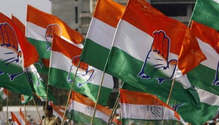 कांग्रेस कार्यकर्ता ने लगाया आरोप, BJP कार्यकर्ताओं ने उगाही के लिए मांगे 20,000 रुपए कांग्रेस कार्यकर्ता ने लगाया आरोप, BJP कार्यकर्ताओं ने उगाही के लिए मांगे 20,000 रुपए