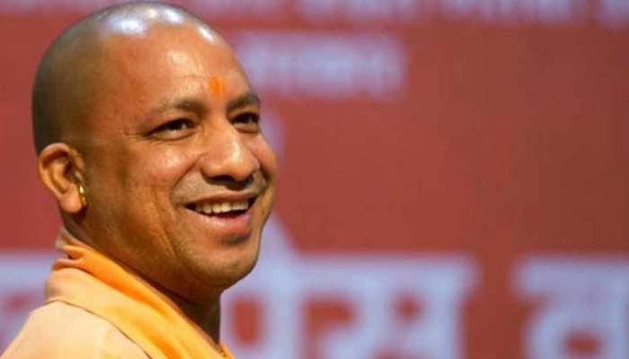 जन्मदिन विशेषः एक 'योगी' जो पहले संत से सांसद बना, अब निभा रहा सीएम की जिम्मेदारी जन्मदिन विशेषः एक 'योगी' जो पहले संत से सांसद बना, अब निभा रहा सीएम की जिम्मेदारी