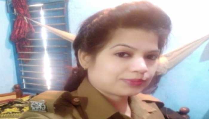 महिला कॉन्स्टेबल सुसाइड केस में नया मोड़, परिजनों ने शव पहचानने से किया इनकार महिला कॉन्स्टेबल सुसाइड केस में नया मोड़, परिजनों ने शव पहचानने से किया इनकार