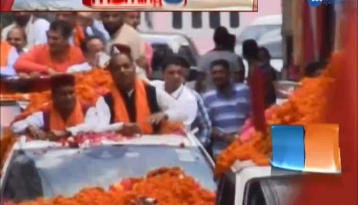 Anil Sharma doesn't get seat on stage of BJP rally