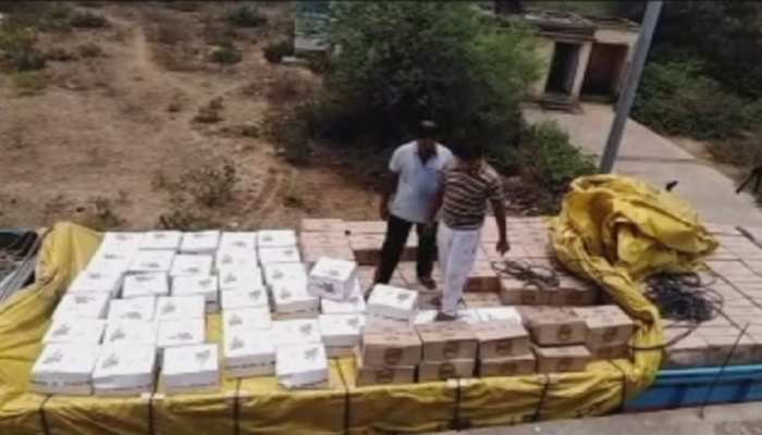 बिहार : उत्पाद विभाग की टीम को बड़ी सफलता, 20 लाख की शराब के साथ 3 तस्कर गिरफ्तार बिहार : उत्पाद विभाग की टीम को बड़ी सफलता, 20 लाख की शराब के साथ 3 तस्कर गिरफ्तार