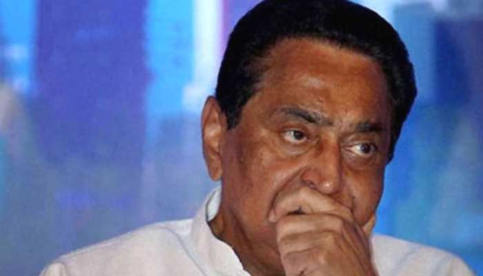 मंदसौर गोली कांडः आरोपियों पर कार्रवाई न होने से खफा किसान बोले- अगली बरसी CM आवास पर मनाएंगे मंदसौर गोली कांडः आरोपियों पर कार्रवाई न होने से खफा किसान बोले- अगली बरसी CM आवास पर मनाएंगे