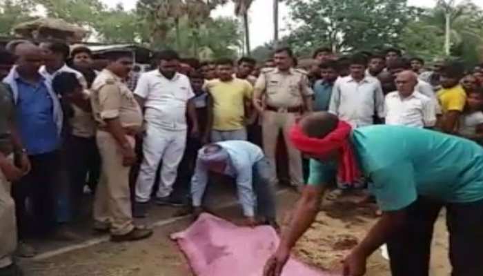 बांकाः तेज रफ्तार वाहन की चपेट में आया मोटरसाइकिल सवार, मौके पर हुई मौत बांकाः तेज रफ्तार वाहन की चपेट में आया मोटरसाइकिल सवार, मौके पर हुई मौत