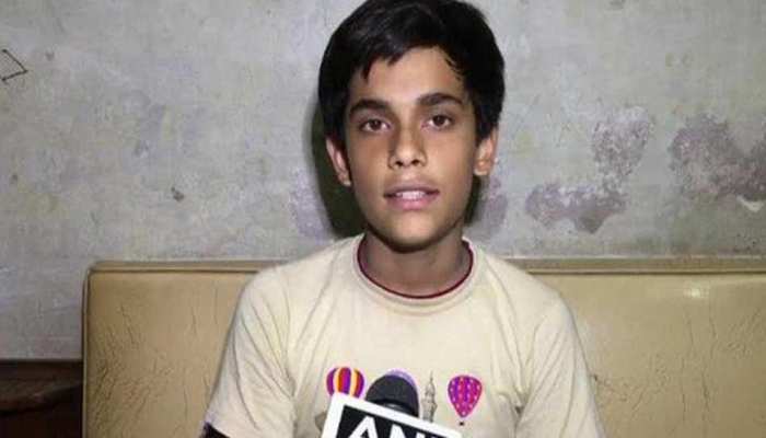 कानपुर: पापा की नौकरी के लिए 13 साल के बेटे ने PM मोदी को लिखी 37वीं चिट्ठी कानपुर: पापा की नौकरी के लिए 13 साल के बेटे ने PM मोदी को लिखी 37वीं चिट्ठी