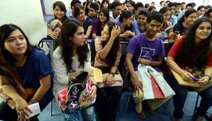 दिल्ली सरकार की योजना के तहत 2018-19 में केवल 23 छात्रों ने लिया एजुकेशन लोन दिल्ली सरकार की योजना के तहत 2018-19 में केवल 23 छात्रों ने लिया एजुकेशन लोन