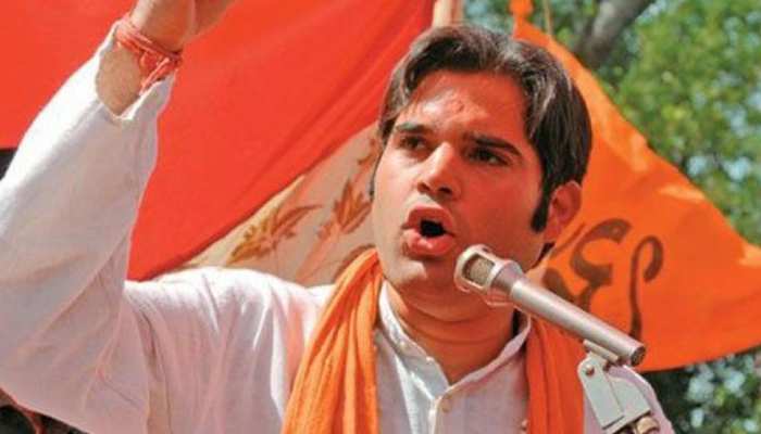 जनसभा में बोले वरुण गांधी, कहा- 'मुझे मारना तो दूर, घायल करने की भी हिम्मत किसी में नहीं है' जनसभा में बोले वरुण गांधी, कहा- 'मुझे मारना तो दूर, घायल करने की भी हिम्मत किसी में नहीं है'