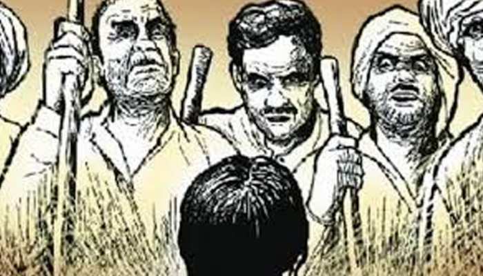 जोधपुर: खाप का तुगलकी फरमान, पूरे परिवार का हुक्का पानी बंद, बच्चों के खेलने पर भी रोक जोधपुर: खाप का तुगलकी फरमान, पूरे परिवार का हुक्का पानी बंद, बच्चों के खेलने पर भी रोक