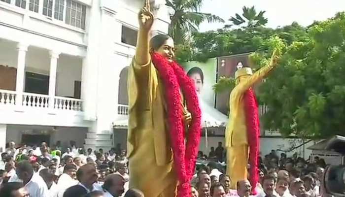 AIADMK के एक और विधायक ने पार्टी में एकल नेतृत्व का किया समर्थन AIADMK के एक और विधायक ने पार्टी में एकल नेतृत्व का किया समर्थन