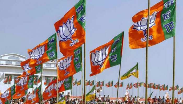 कौन बनेगा यूपी BJP का अध्यक्ष? इन 4 नामों में से किसी 1 को मिल सकती है जिम्मेदारी कौन बनेगा यूपी BJP का अध्यक्ष? इन 4 नामों में से किसी 1 को मिल सकती है जिम्मेदारी