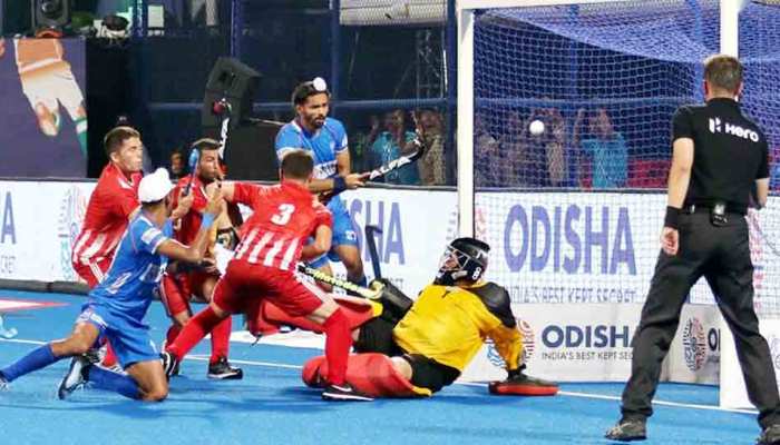 FIH Series Finals: आकाशदीप की हैट्रिक से भारत सेमीफाइनल में, उज्बेकिस्तान को 10-0 से पीटा FIH Series Finals: आकाशदीप की हैट्रिक से भारत सेमीफाइनल में, उज्बेकिस्तान को 10-0 से पीटा