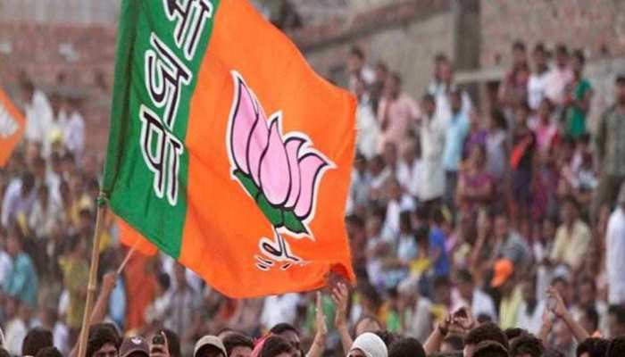 हावड़ा में बीजेपी कार्यकर्ता की हत्या, पार्टी का दावा जय श्रीराम बोलने पर हुई हत्या हावड़ा में बीजेपी कार्यकर्ता की हत्या, पार्टी का दावा जय श्रीराम बोलने पर हुई हत्या