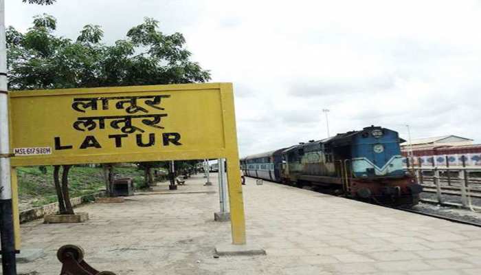 लातूर: आलसी कर्मचारियों से डिप्टी मेयर परेशान, ऑफिस में लगाया ताला लातूर: आलसी कर्मचारियों से डिप्टी मेयर परेशान, ऑफिस में लगाया ताला
