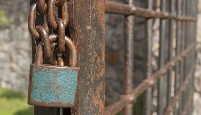 कोटा: न्यू क्लॉथ मार्केट में देर रात युवक के साथ मारपीट के बाद व्यापारियों ने किया बंद, सौंपा ज्ञापन कोटा: न्यू क्लॉथ मार्केट में देर रात युवक के साथ मारपीट के बाद व्यापारियों ने किया बंद, सौंपा ज्ञापन