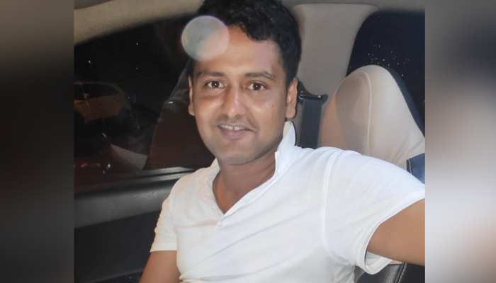 इस कैब ड्राइवर ने Birthday पर यात्री को दिया ऐसा Gift, सोशल मीडिया पर होने लगी चर्चा इस कैब ड्राइवर ने Birthday पर यात्री को दिया ऐसा Gift, सोशल मीडिया पर होने लगी चर्चा