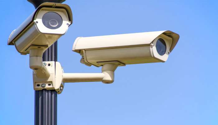 मुंबई-पुणे मार्ग के पहाड़ी हिस्से में CCTV कैमरों के कारण टला ट्रेन हादसा मुंबई-पुणे मार्ग के पहाड़ी हिस्से में CCTV कैमरों के कारण टला ट्रेन हादसा
