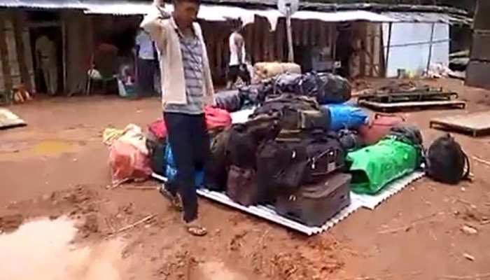 असम: कार्बी आंगलोंग में पुलिस के बॉर्डर आउटपोस्ट को जनता के दबाव में हटाया गया असम: कार्बी आंगलोंग में पुलिस के बॉर्डर आउटपोस्ट को जनता के दबाव में हटाया गया