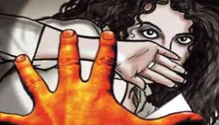 रेप मामले में केरल माकपा प्रमुख के बेटे को नोटिस, 72 घंटे के अंदर पेश होने का आदेश रेप मामले में केरल माकपा प्रमुख के बेटे को नोटिस, 72 घंटे के अंदर पेश होने का आदेश